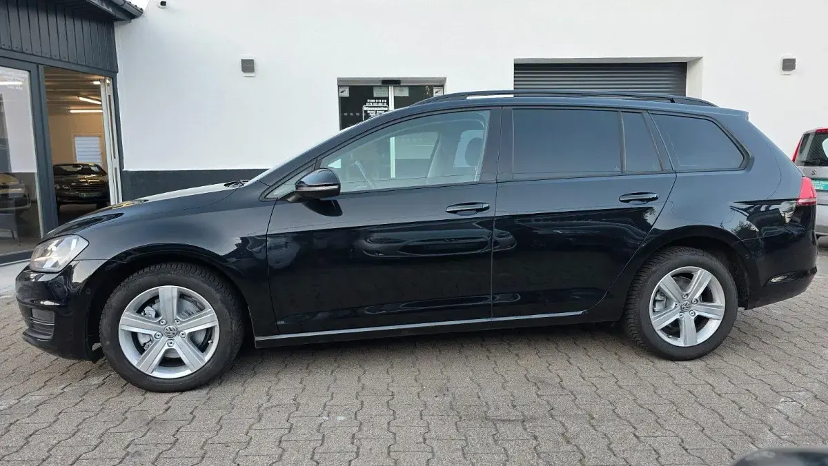 Gebraucht VW Golf VII 122 PS (89 kW) 2015 Schwarz Kombi