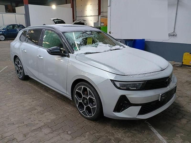 Gebraucht Opel Astra Ultimate 131 PS (96 kW) 2024 Grau Kombi
