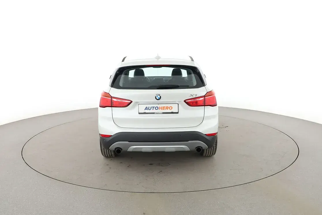 Gebraucht BMW X1 xLine 192 PS (141 kW) 2015 Weiß SUV