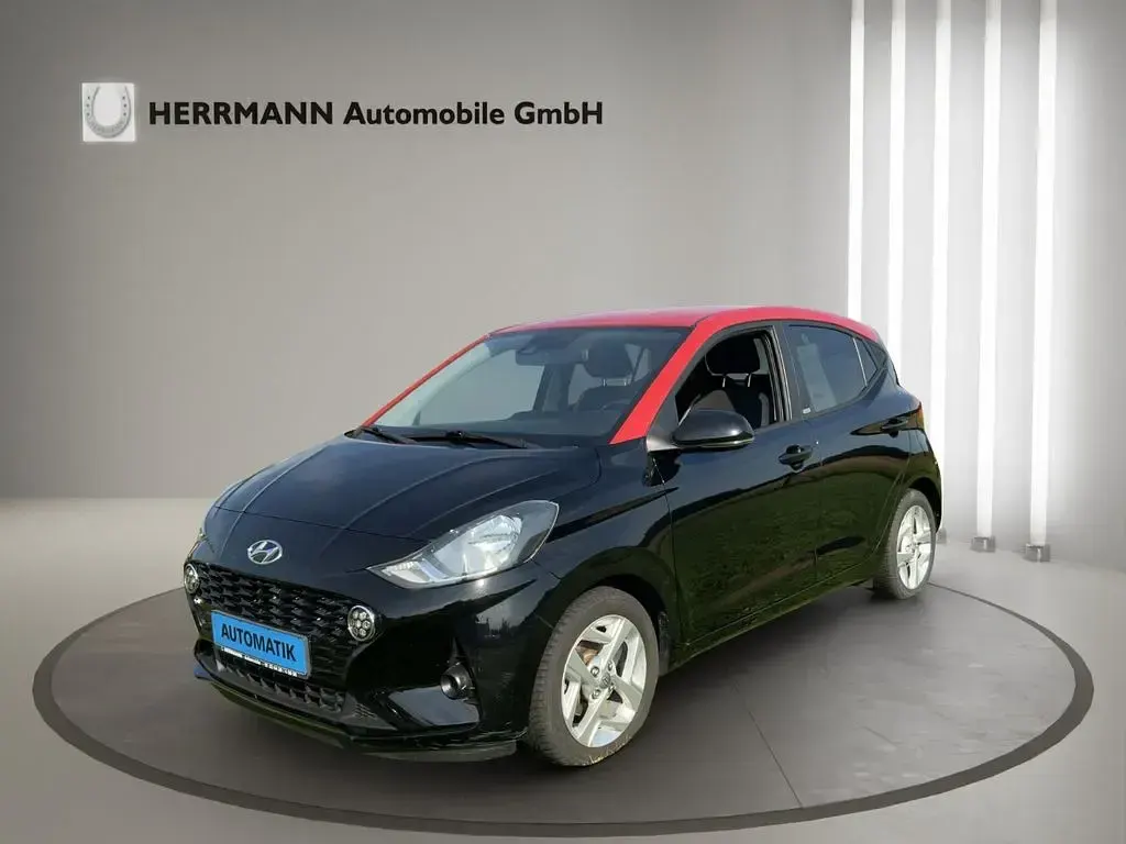 Gebraucht Hyundai i10 Intro Edition 84 PS (61 kW) 2020 Schwarz Kleinwagen
