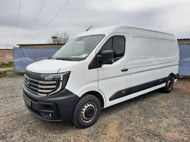 Gebraucht Nissan Interstar 150 PS (110 kW) 2025 Weiß Van