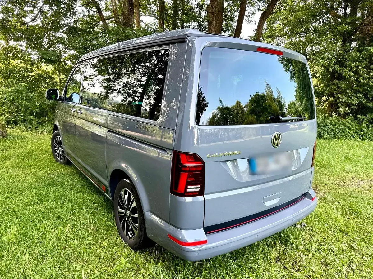Gebraucht VW California Pure 150 PS (110 kW) 2023 Grau Van