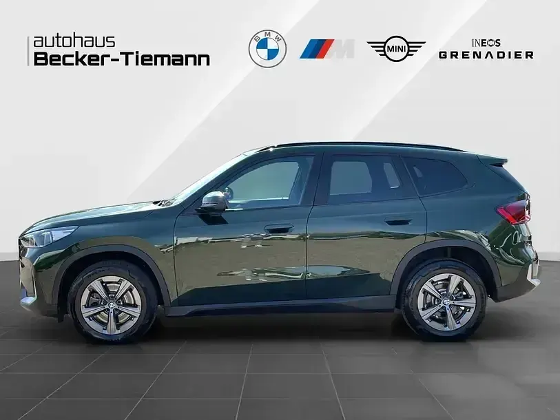 Gebraucht BMW X1 Comfort Edition 170 PS (125 kW) 2023 Sanremo green SUV