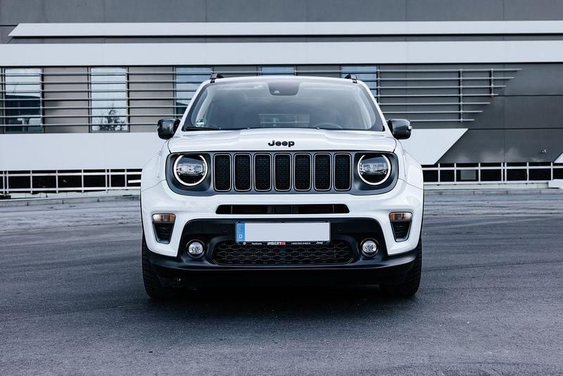 Gebraucht Jeep Renegade 131 PS (96 kW) 2023 Weiß SUV