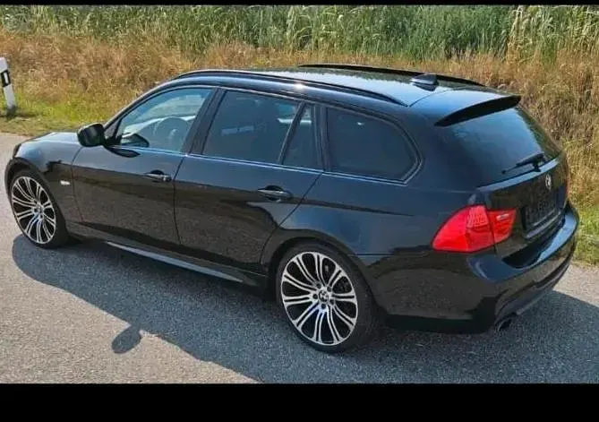 Gebraucht BMW 320 M Sport 184 PS (135 kW) 2011 Schwarz Kombi