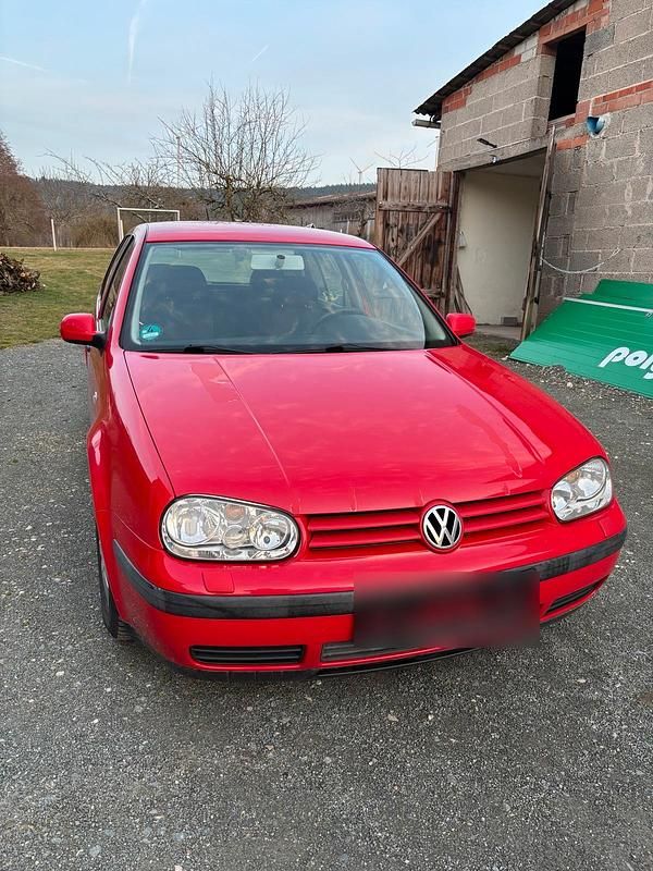 Gebraucht VW Golf IV 105 PS (77 kW) 2001 Rot Limousine