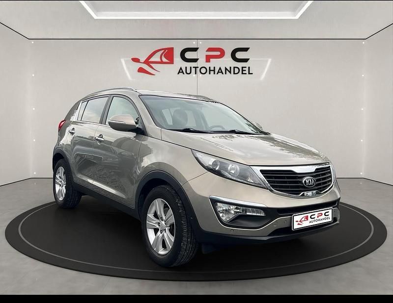 Silber Gebraucht 2014 Kia Sportage FIFA World Cup Edition SUV | 9.990 € (Superpreis) - Bild 1/4