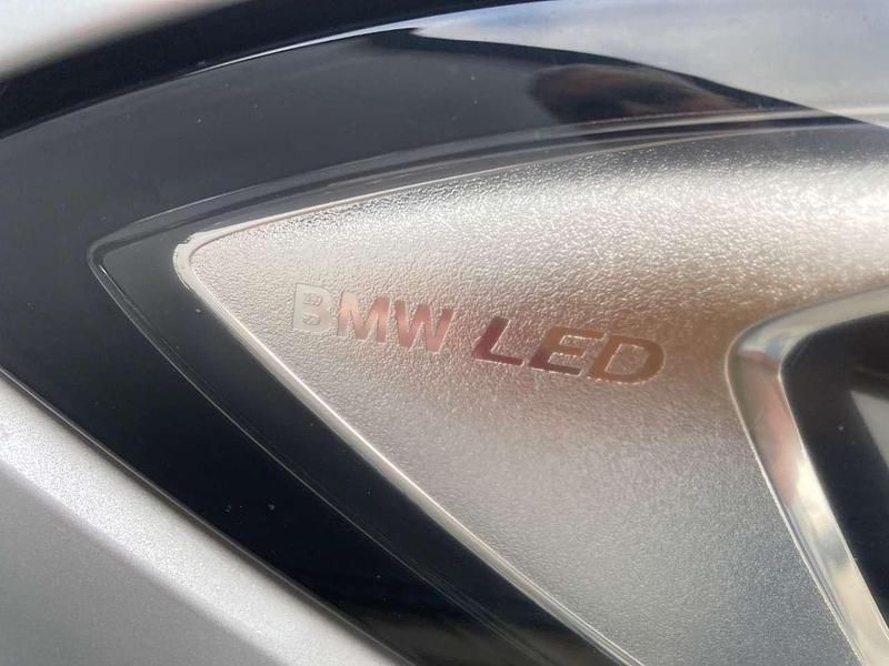 Gebraucht BMW 320 190 PS (139 kW) 2021 Glaciersilber metallic Kombi