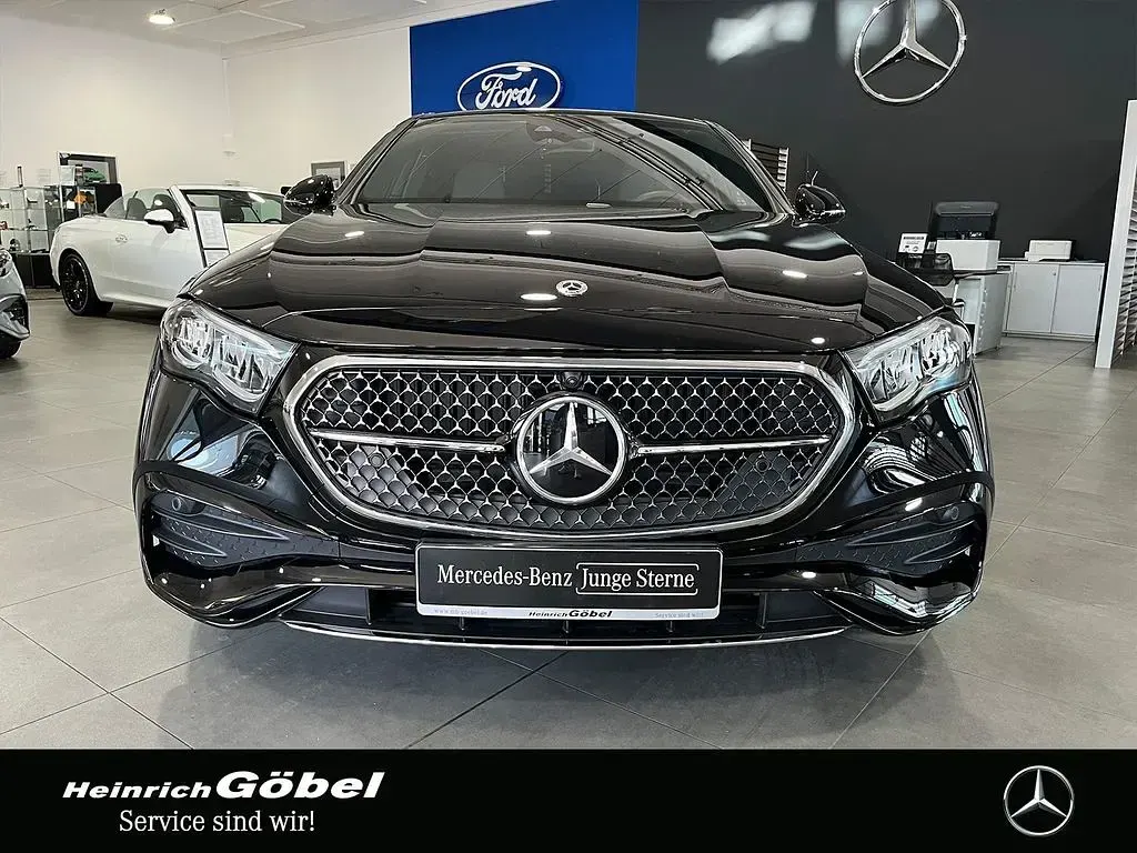 Gebraucht Mercedes E220 AMG 197 PS (144 kW) 2025 Lack obsidianschwarz Limousine