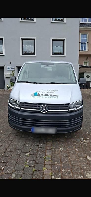 Gebraucht VW Transporter 150 PS (110 kW) 2019 Grau Van