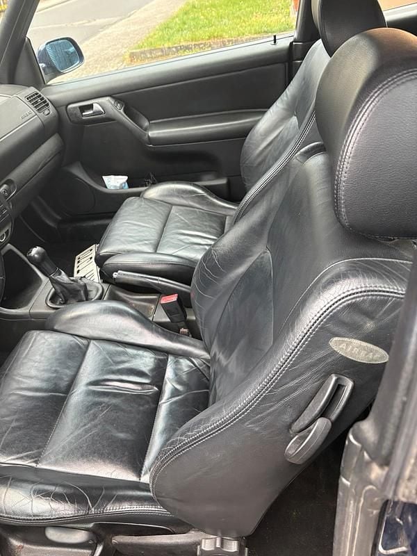 Gebraucht VW Golf Cabriolet 90 PS (66 kW) 2002 Blau Cabrio