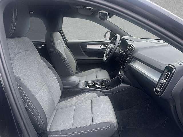 Gebraucht Volvo XC40 120 PS (88 kW) 2025 SUV