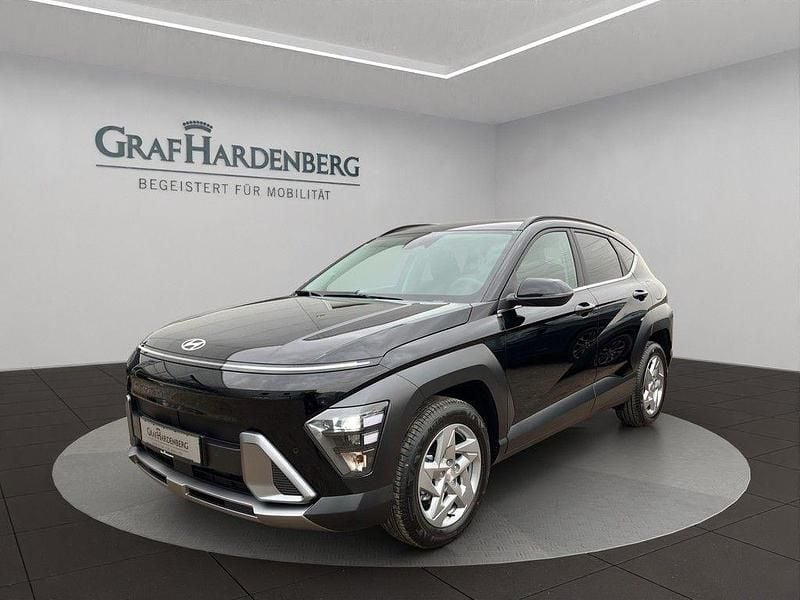 Schwarz Neu 2025 Hyundai Kona Trend SUV | 24.586 € (Superpreis) - Bild 1/4
