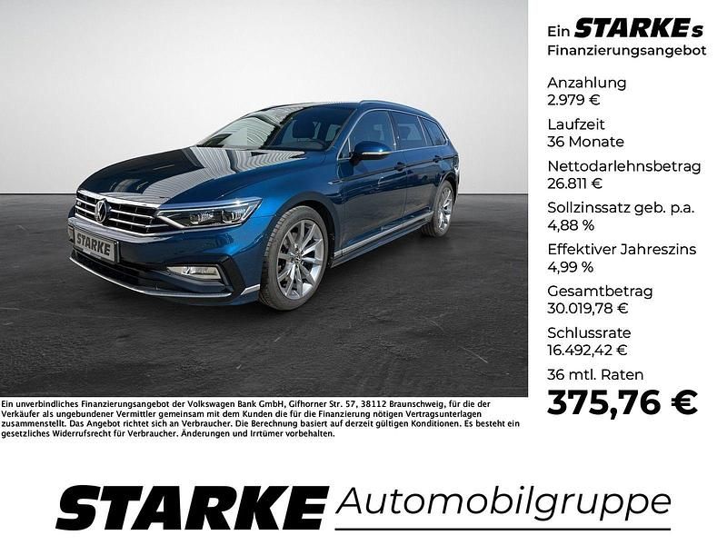 Blau (aquamarinblau metallic) Gebraucht 2021 VW Passat R-line Kombi | 27.970 € (Teuer) - Bild 1/4