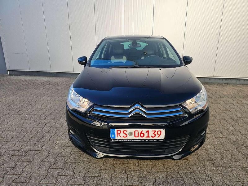 Gebraucht Citroën C4 Tendance 120 PS (88 kW) 2013 Schwarz Limousine
