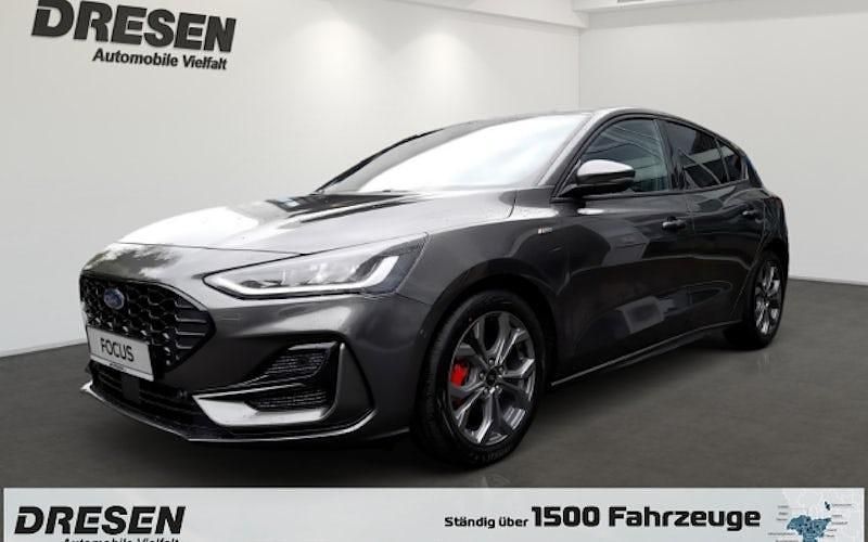 Grau Neu 2025 Ford Focus ST-Line Limousine | 31.650 € (Fairer Preis) - Bild 1/4