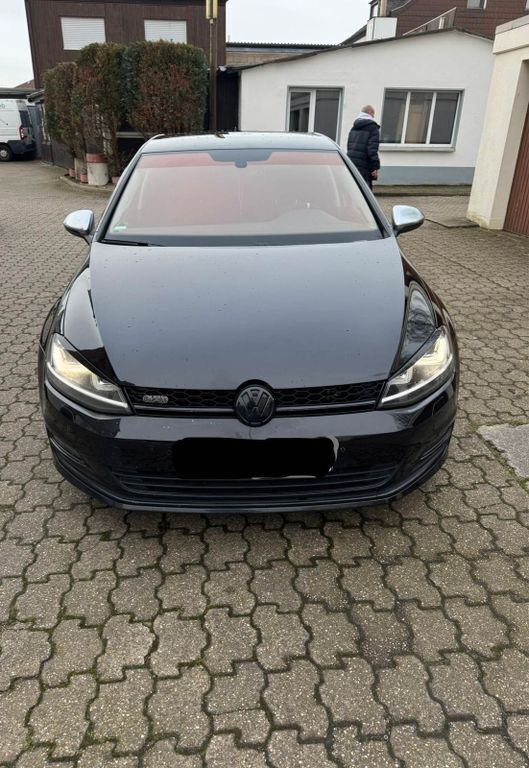 Schwarz Gebraucht 2014 VW Golf VII Highline Limousine | 10.999 € (Fairer Preis) - Bild 1/4