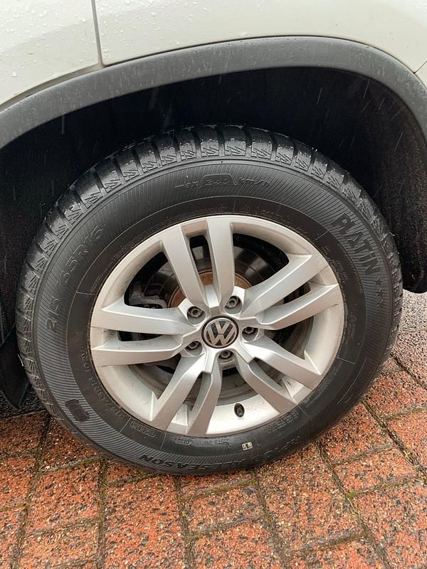 Gebraucht VW Tiguan Trendline 122 PS (89 kW) 2014 Weiß SUV