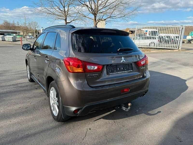 Gebraucht Mitsubishi ASX Intense 150 PS (110 kW) 2013 Braun SUV