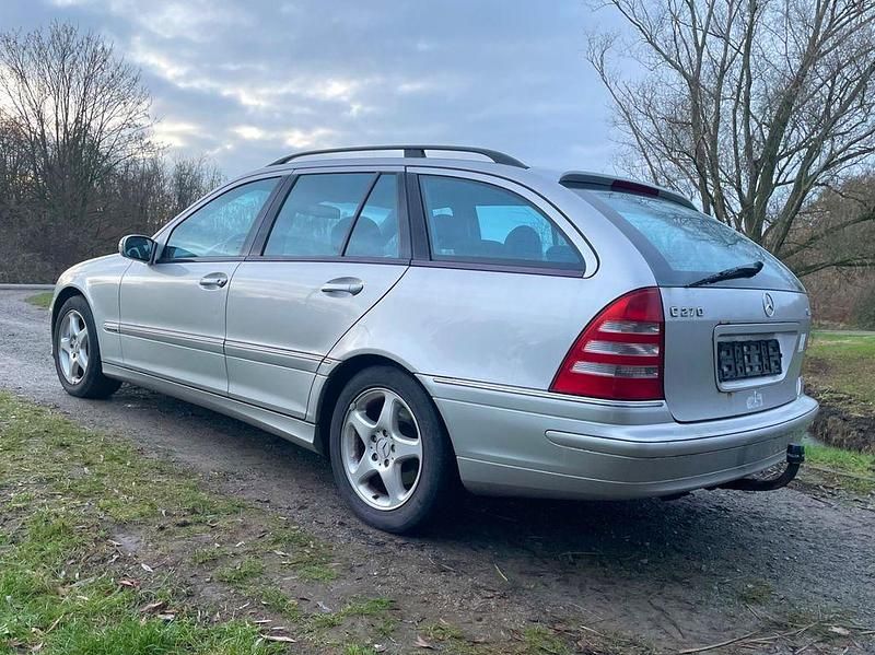 Gebraucht Mercedes C270 Avantgarde 170 PS (125 kW) 2004 Silber Kombi