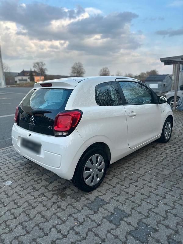 Gebraucht Citroën C1 70 PS (51 kW) 2016 Weiß Kleinwagen