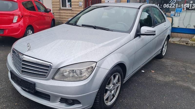Gebraucht Mercedes C200 184 PS (135 kW) 2009 Silber Limousine