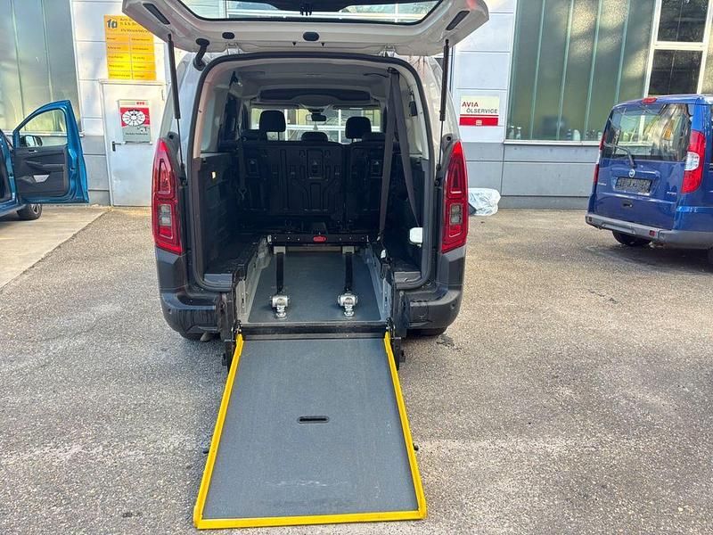 Weiß Gebraucht 2023 Citroën Berlingo Live Van / Kleinbus | 29.200 € - Bild 1/4