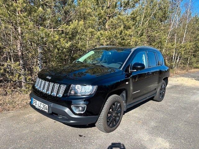 Gebraucht Jeep Compass Limited 170 PS (125 kW) 2015 Schwarz SUV
