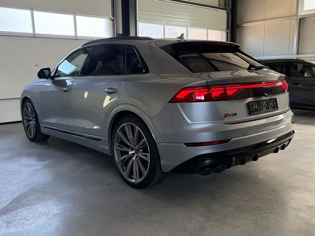 Gebraucht Audi SQ8 Sport 507 PS (372 kW) 2026 Satellitsilber metallic SUV