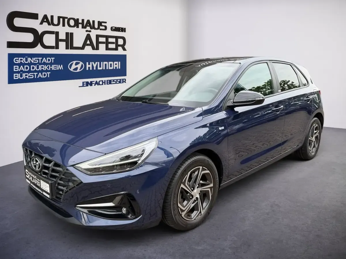Gebraucht Hyundai i30 Intro Edition 159 PS (116 kW) 2020 Limousine