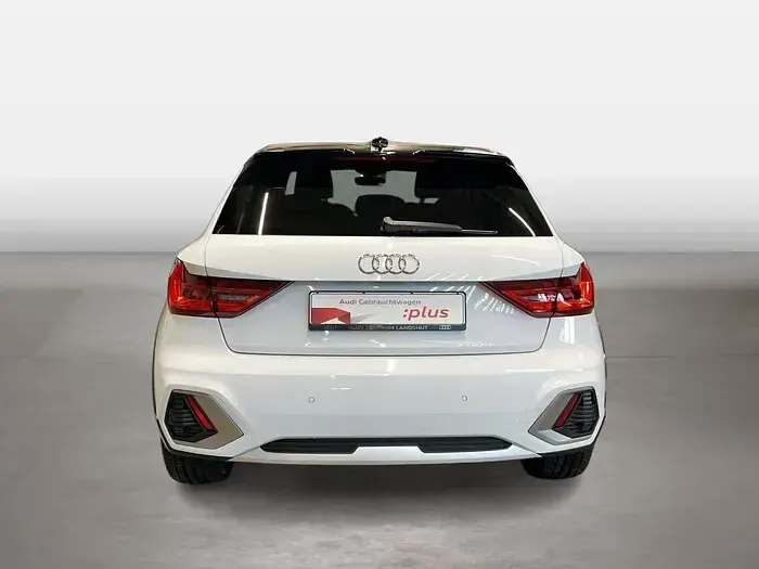 Gebraucht Audi A1 Sport 150 PS (110 kW) 2025 Gletscherweiss mythosschwarz SUV