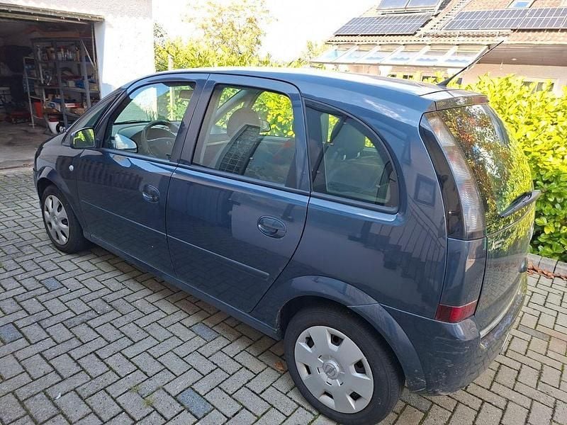 Grau Gebraucht 2008 Opel Meriva Edition Van / Kleinbus | 1.899 € (Guter Preis) - Bild 1/4