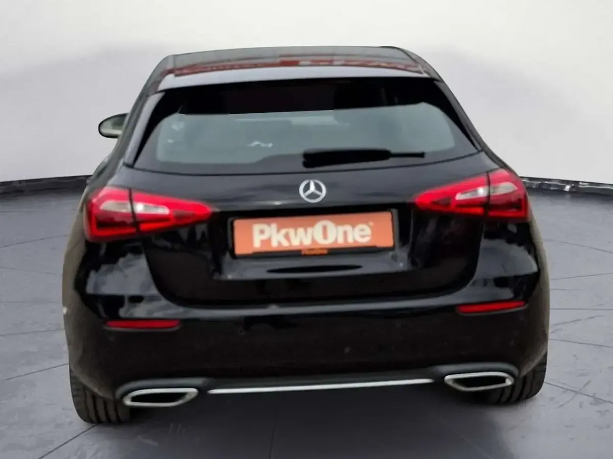 Gebraucht Mercedes A180 Progressive 136 PS (100 kW) 2020 Schwarz Limousine