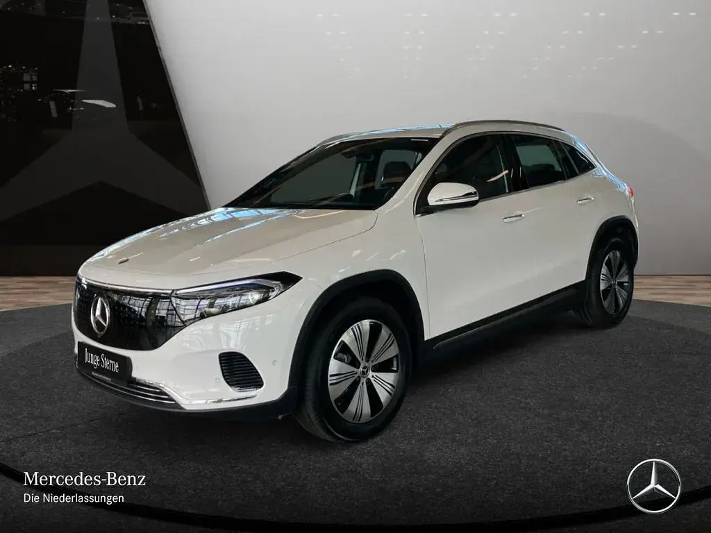 Gebraucht Mercedes EQA250+ Progressive 139 kW (190 PS) 2025 Weiß SUV