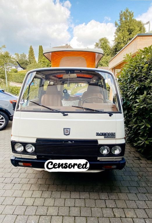 Beige Gebraucht 1983 Nissan Urvan Van | 19.500 € - Bild 1/4