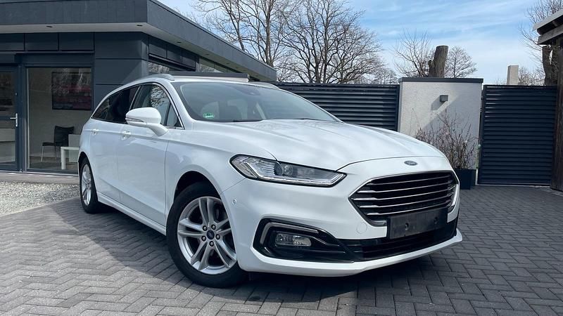 Gebraucht Ford Mondeo Titanium 190 PS (139 kW) 2019 Weiß Kombi