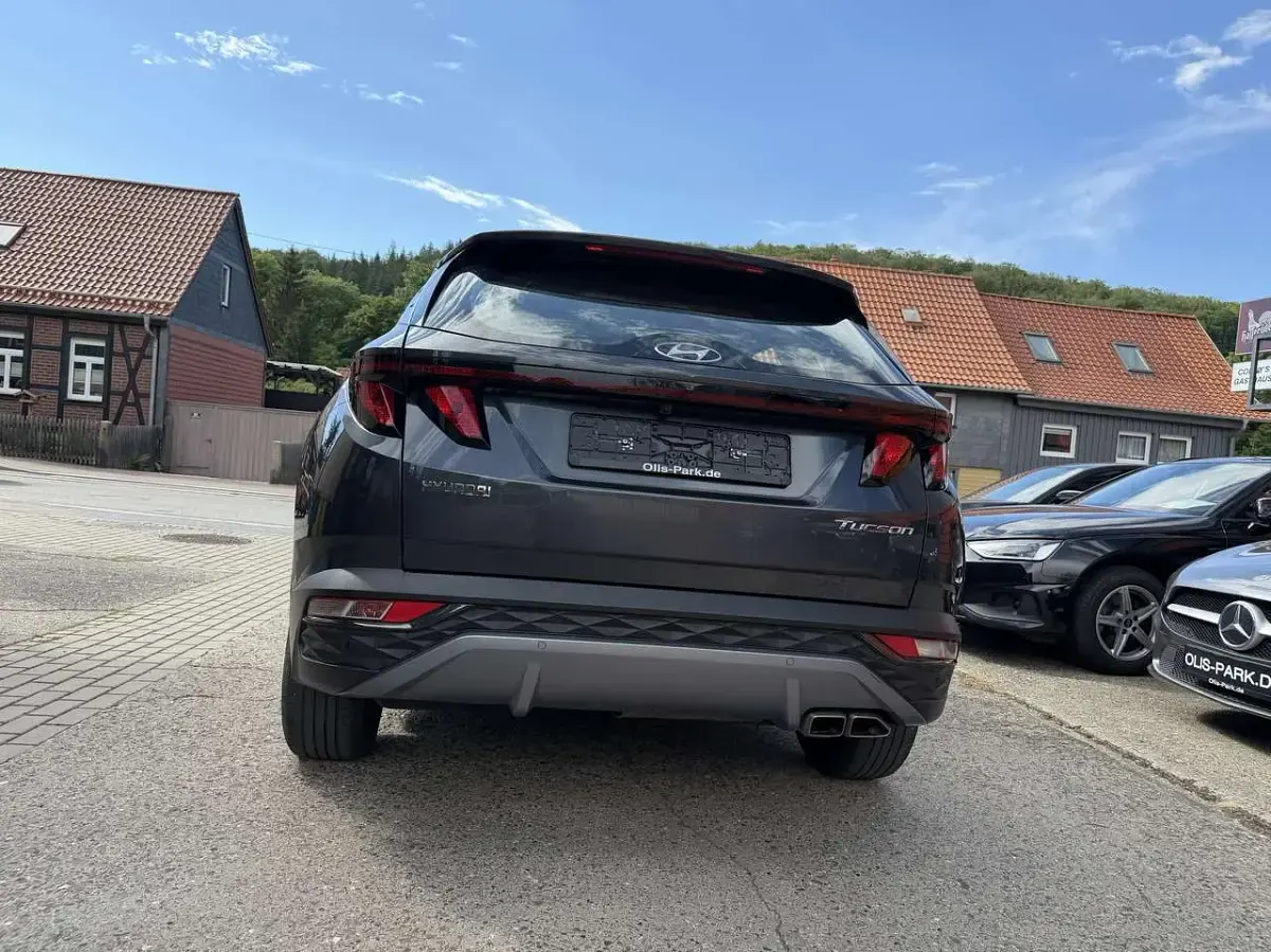Gebraucht Hyundai Tucson 136 PS (100 kW) 2022 Dark knight / mic SUV