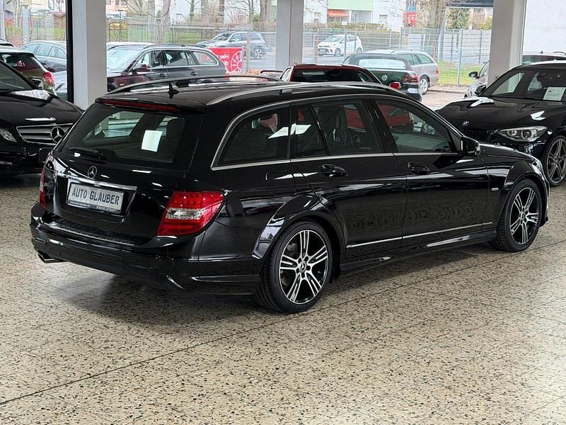 Gebraucht Mercedes C180 AMG 156 PS (114 kW) 2013 Schwarz Kombi