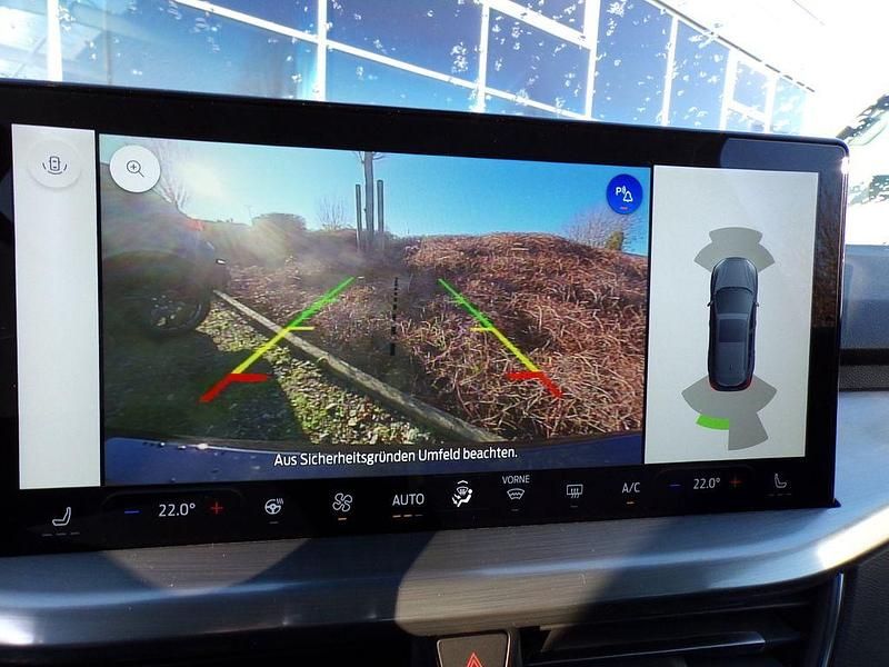 Neu Ford Focus Titanium X 155 PS (114 kW) 2025 Schwarz Limousine