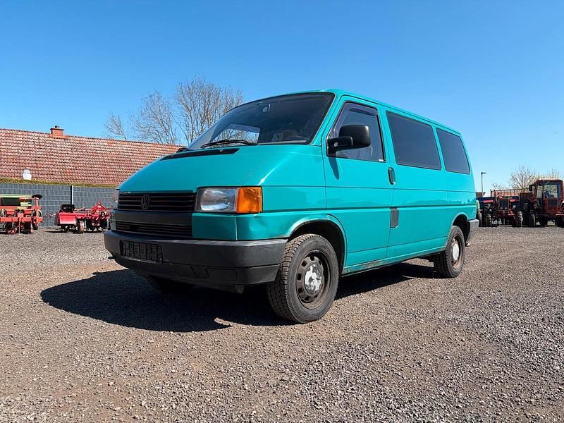 Second-hand VW Transporter 68 CP (50 kW) 1995 Verde Van