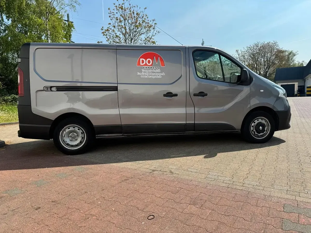 Usata Renault Trafic 120 CV (88 kW) 2016 Grigio Monovolume