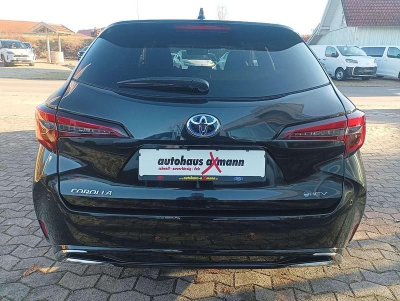 Neu Toyota Corolla 178 PS (130 kW) 2025 Schwarz Limousine