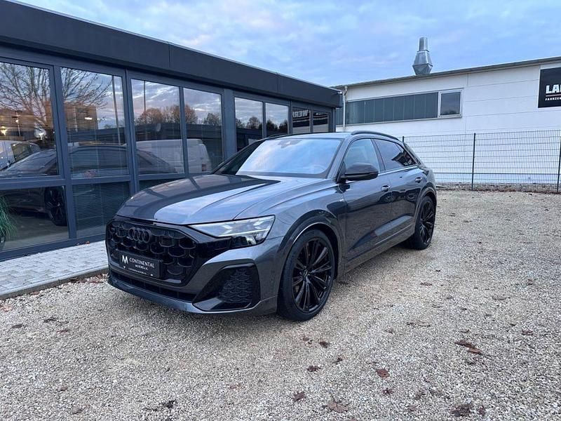 Neu Audi Q8 S-Line 286 PS (210 kW) 2025 Grau SUV