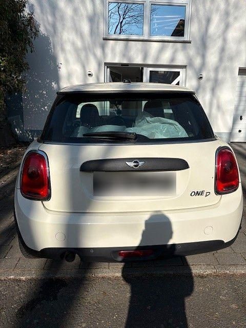 Usado Mini One D 95 HP (69 kW) 2014 Amarelo Citadino