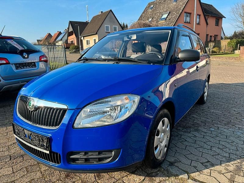 Gebraucht Skoda Fabia 60 PS (44 kW) 2009 Blau Kleinwagen