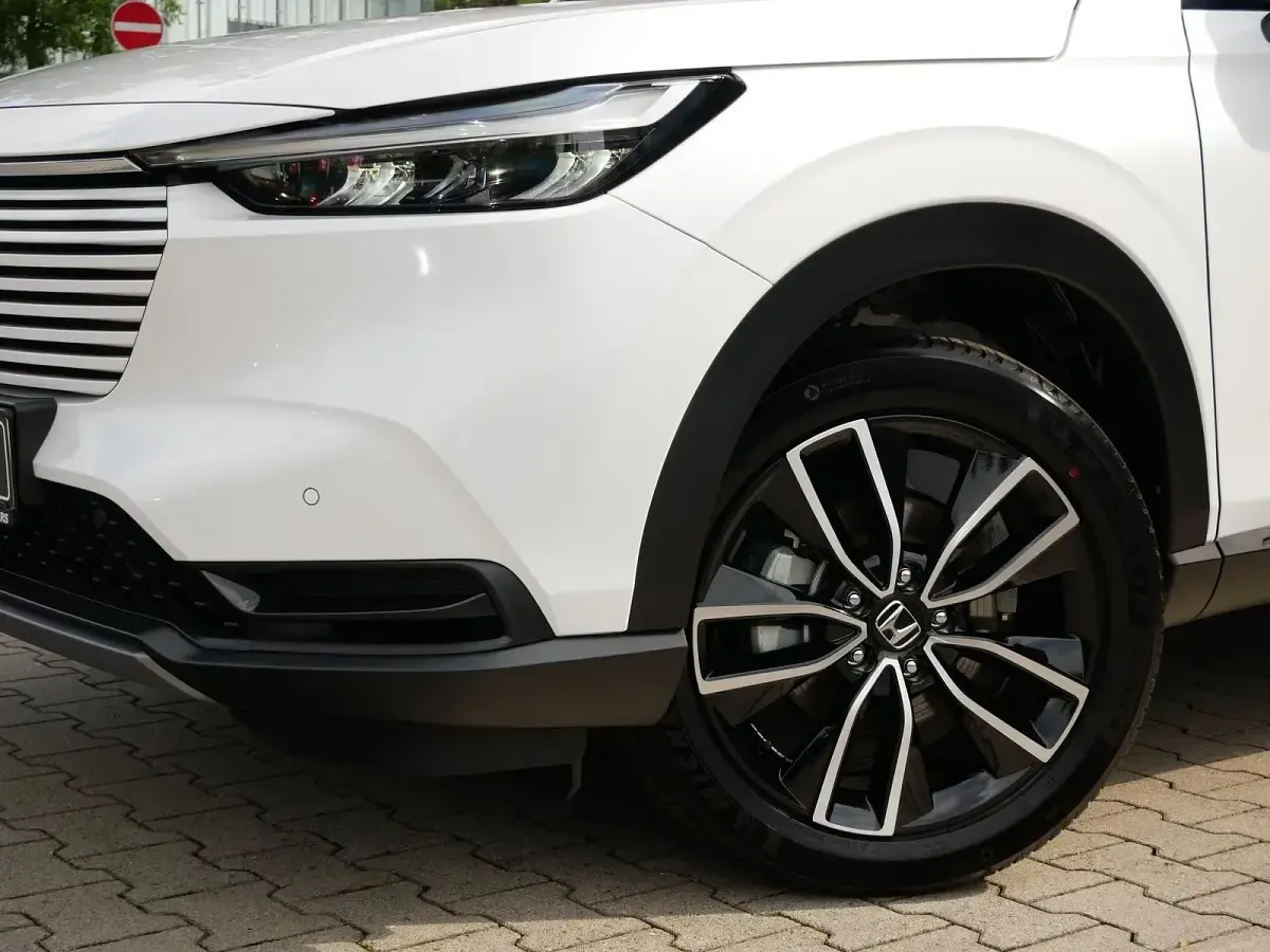 Neu Honda HR-V Hybrid 131 PS (96 kW) 2026 Platinium white pearl SUV