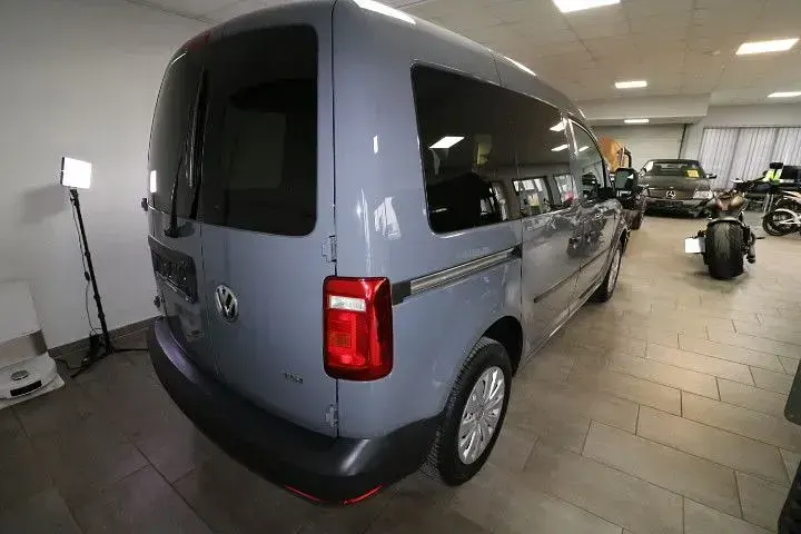 Gebraucht VW Caddy 102 PS (75 kW) 2016 Pure grey Van / Kleinbus