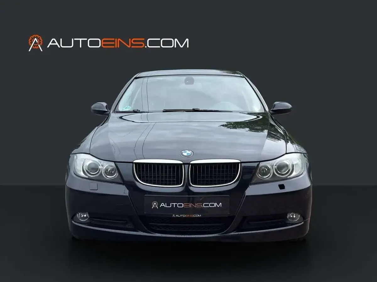 Gebraucht BMW 318 143 PS (105 kW) 2008 Schwarz Limousine