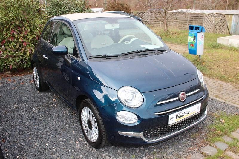Gebraucht Fiat 500 Lounge 69 PS (50 kW) 2017 Blu dupinto di blu Cabrio