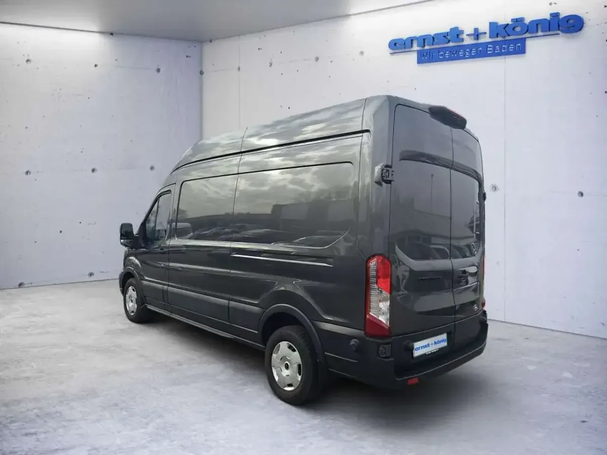 Gebraucht Ford Transit Trend 131 PS (96 kW) 2024 Magnetic metallic Pickup